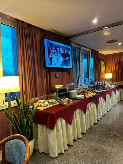 Hotel Maja Пескара Екстер'єр фото