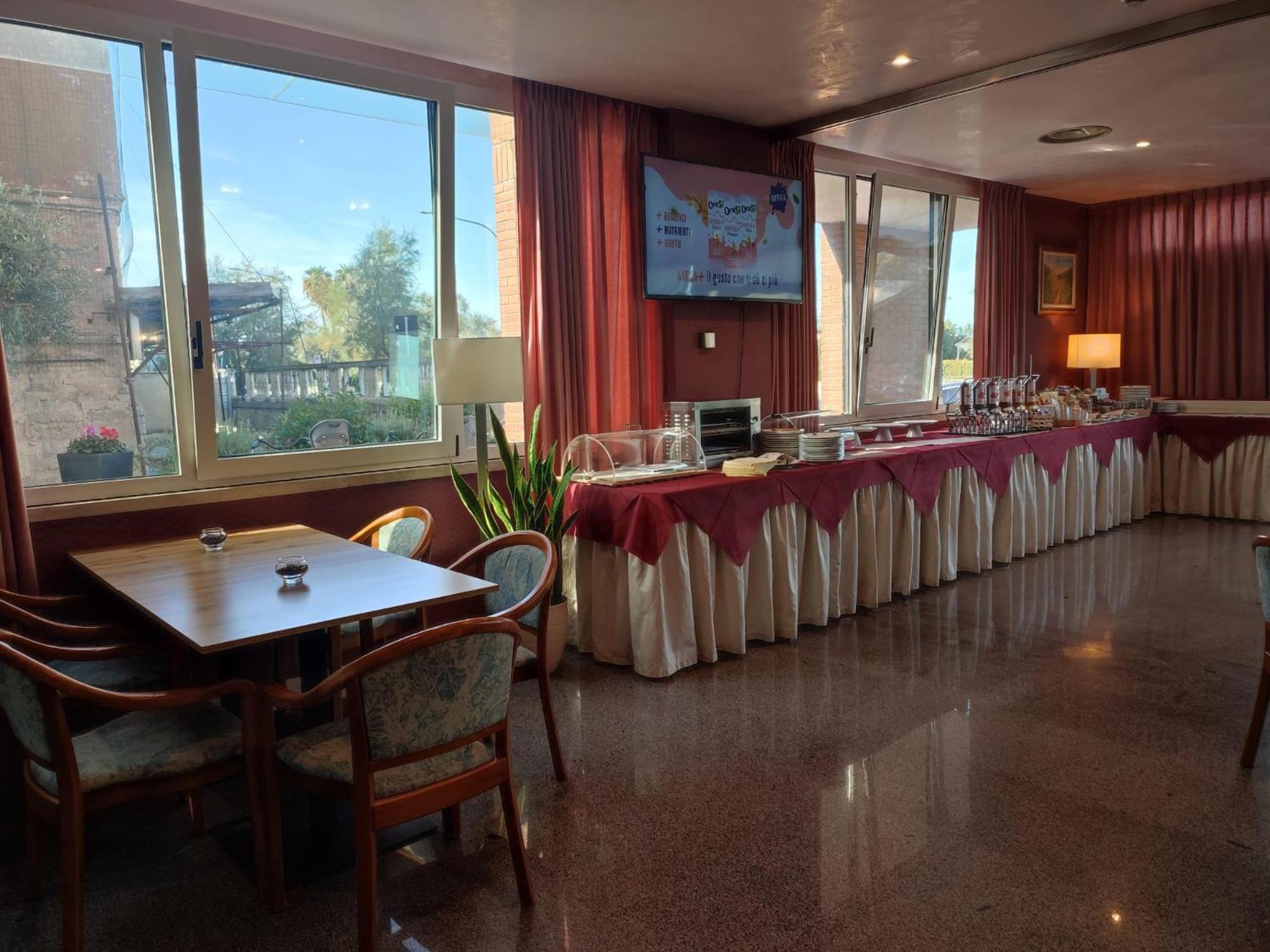Hotel Maja Пескара Екстер'єр фото