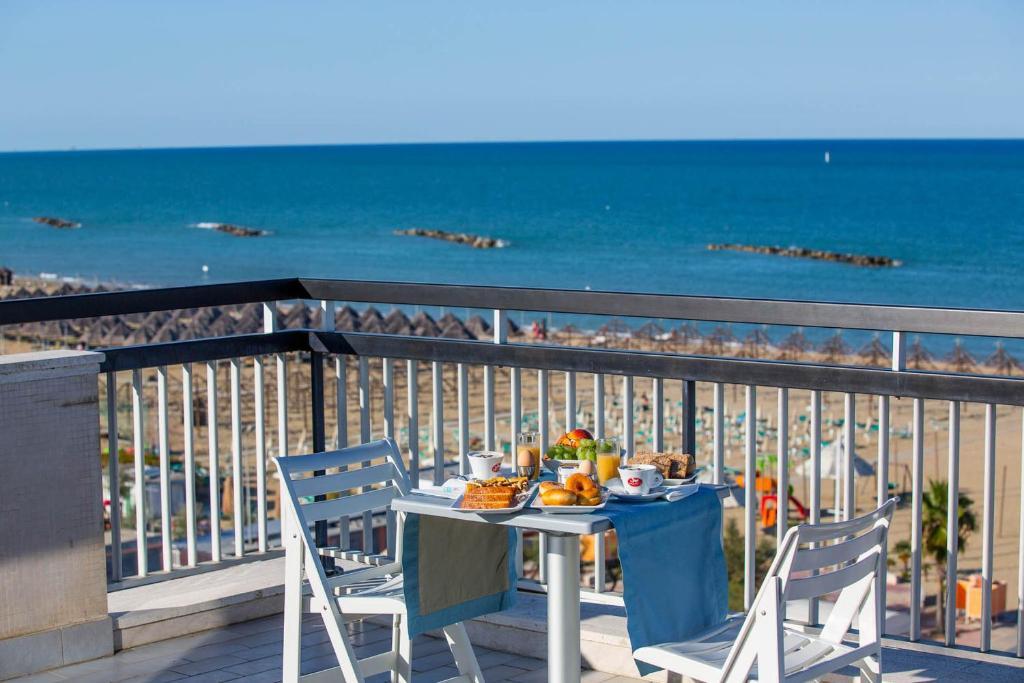 Hotel Maja Пескара Екстер'єр фото